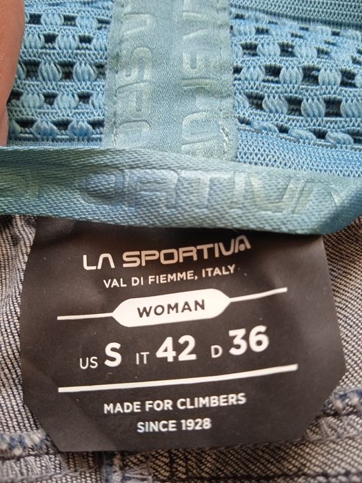 Продам жіночі джинси Італія lv sportiva р s