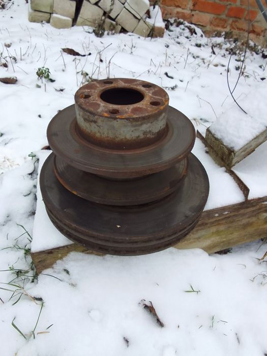 Пропоную до придбання комплект гальмівних дисків для Ауді А6 С5.