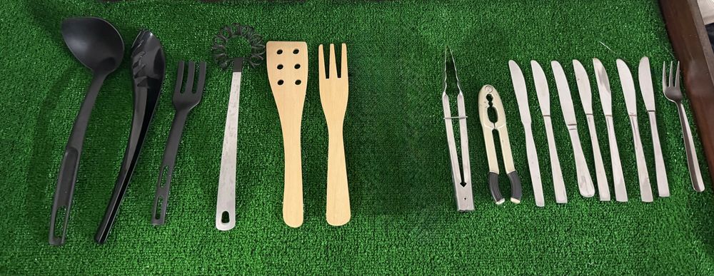 Conjuntos talheres + utensilios cozinha