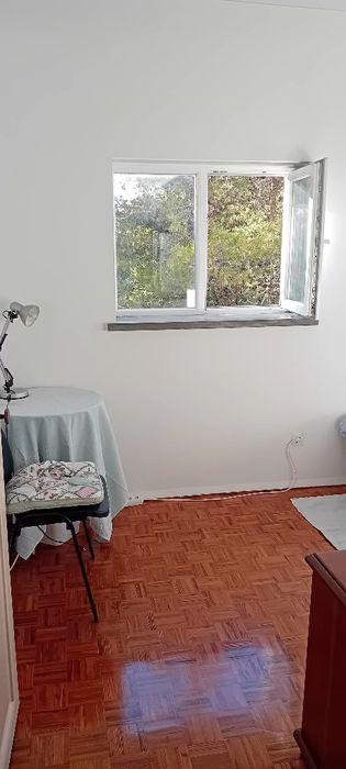QUARTO arrendar Cascsis