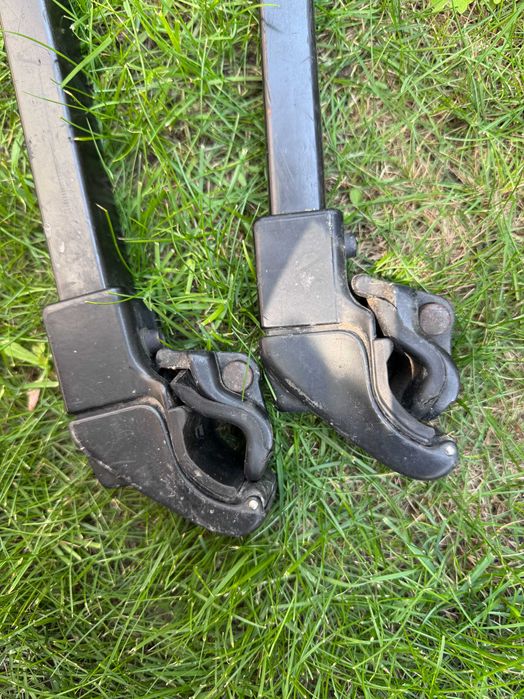 Поперечина для багажнику на рейлінги Ford