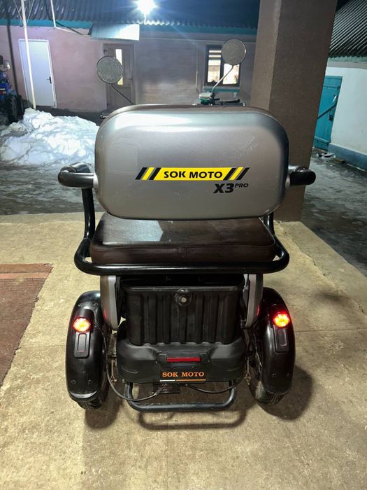 Продам трьохколісний електроскутер