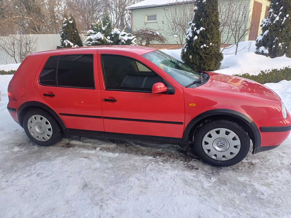 Volkswagen Golf 4 .1.6.
Volkswagen Gol