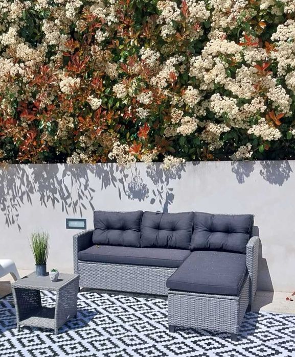 Sofá jardim 3 lugares + mesa de apoio