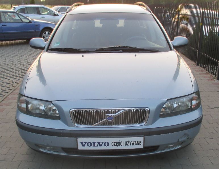 VOLVO V70 Grill Atrapa Emblemat Znaczek W Zderzak Przód CZĘŚCI RADOM