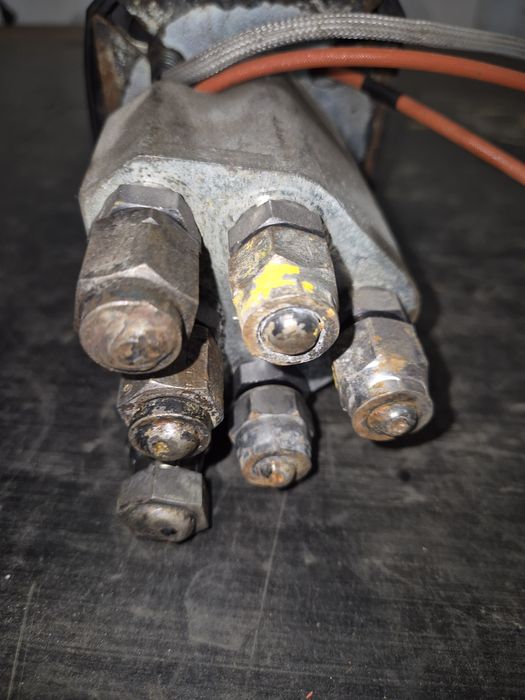 Joystick, sterownik układu roboczego ładowarki hsw 534 E  części