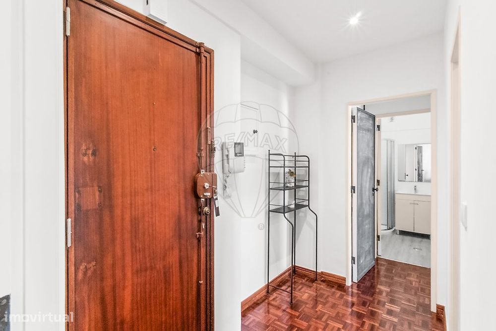 Apartamento T1 para arrendamento