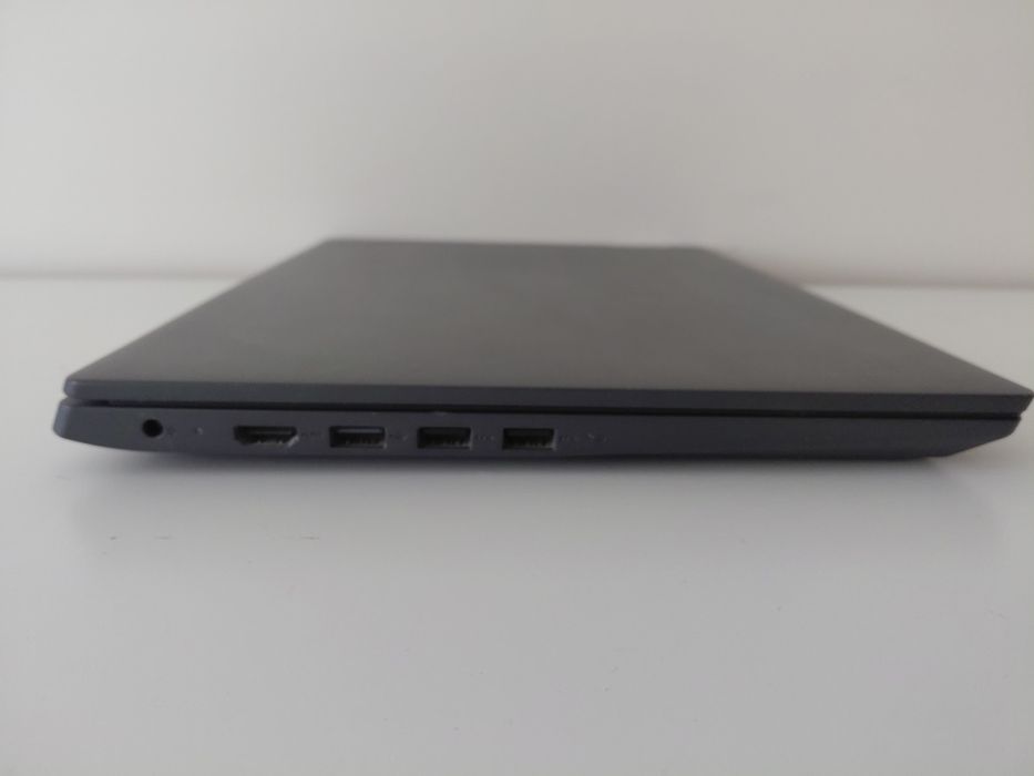 Lenovo V14 ADA | 8GB ram | SSD NVME 256GB