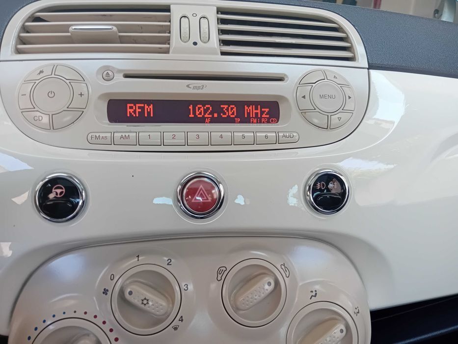 Fiat 500 1.2 cc com 140mil kms