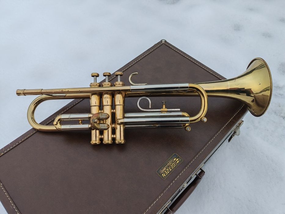 Trąbka Getzen 300 Series USA z kufrem