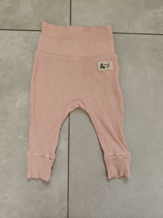 Legginsy dla dziewczynki prążkowane r.74