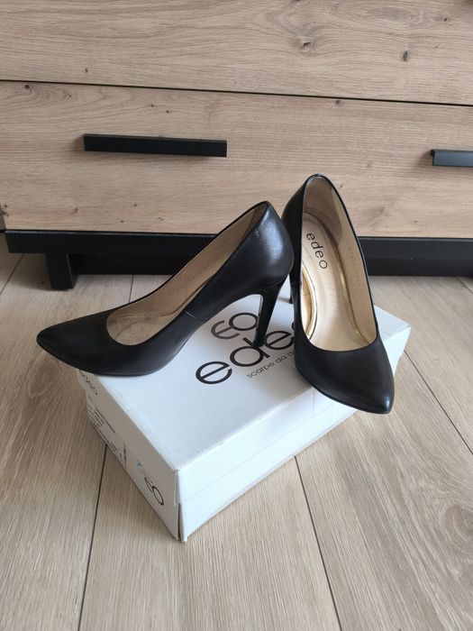 Czarne skórzane szpilki Edeo 37