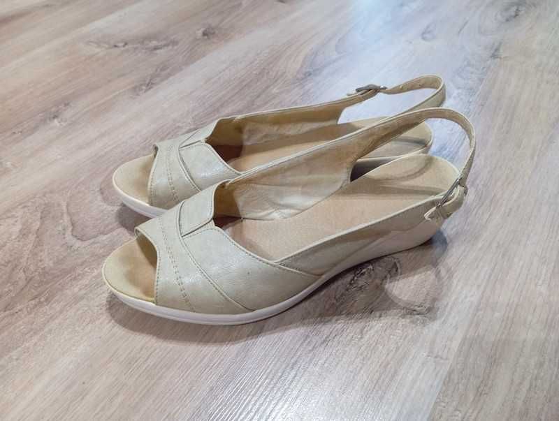 Buty sandały beżowe r. 39 25,5 cm