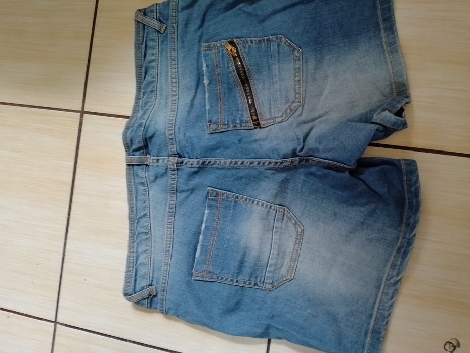 Spodenki jeansowe