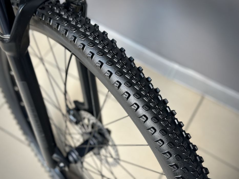 Cube Attention SLX 29 XL