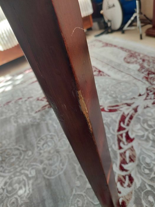 Stół drewniany owalny