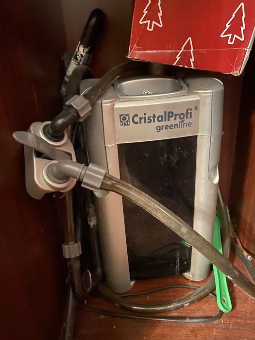 Продам акваріум з тумбою на 450 літрів.