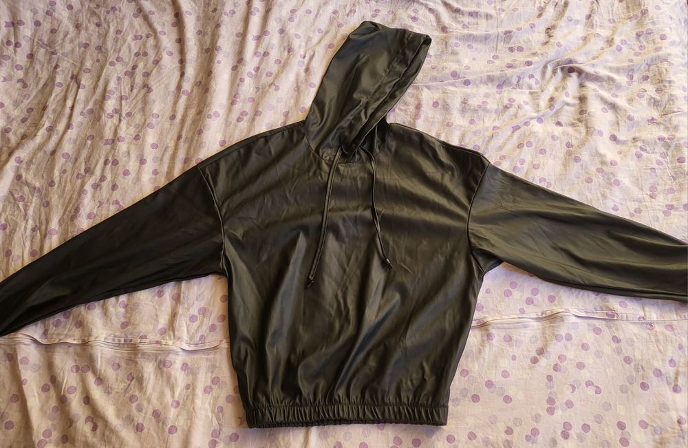 Замечательный костюм из Эко-кожи