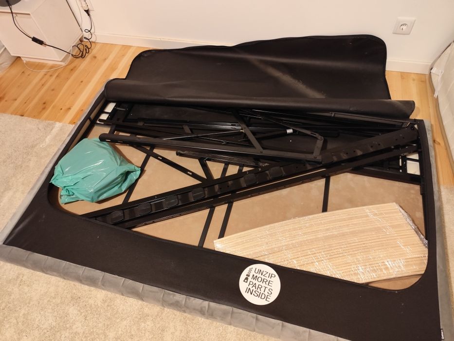 Cama soumier com cabeceira 160x200cm