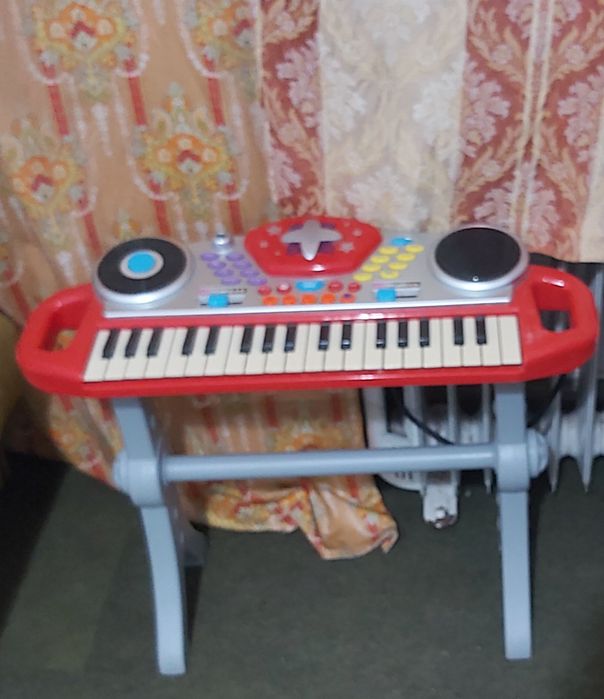 Orgão e andarilho eléctricos