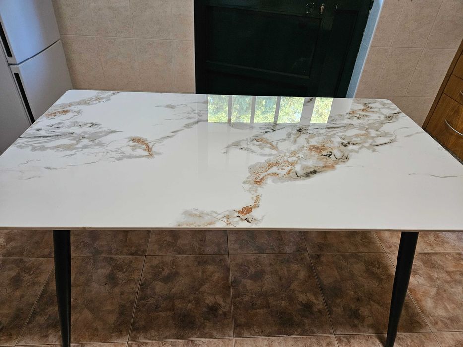 Mesa efeito mármore