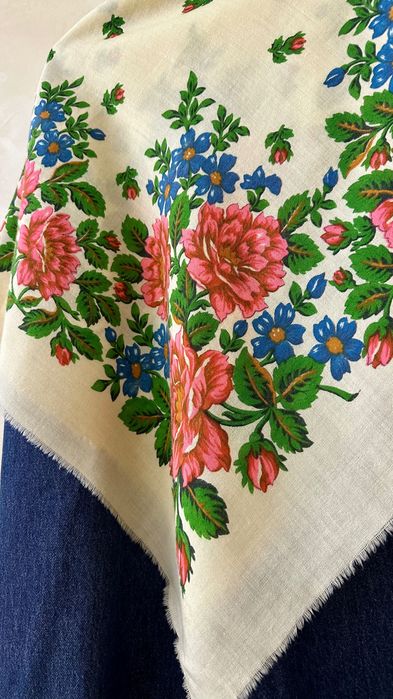 Шерстяной платок хустка українська в рожеві квіти вовна велика вінтаж