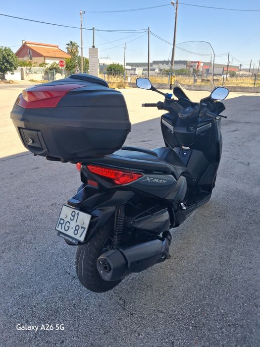 Yamaha x-max 400