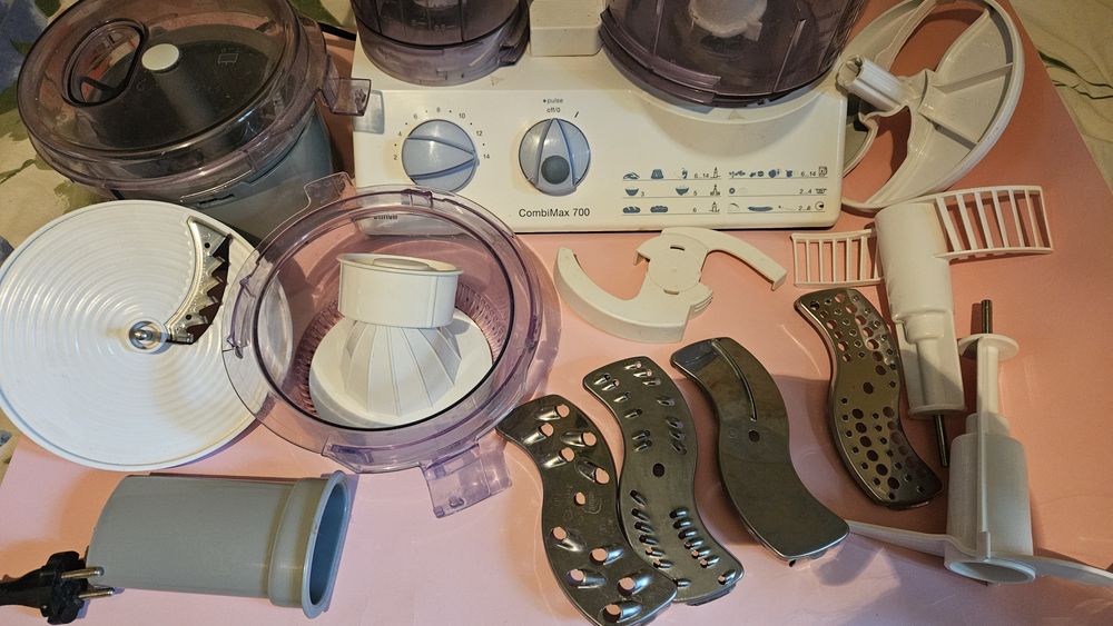 Комбайн Braun CombiMax 700 в гарному стані