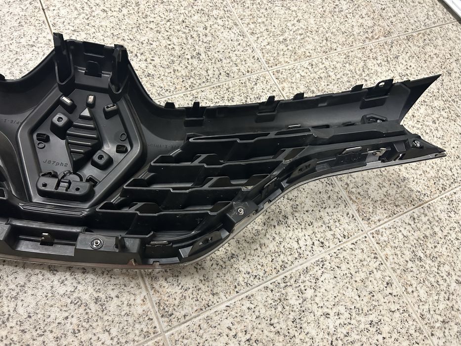 Grelha frontal Renault Captur