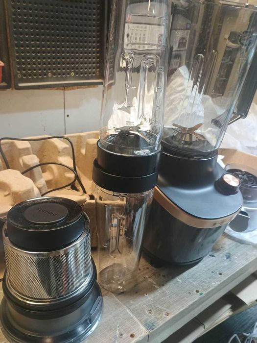 Blender kielichowy Philips HR3770/10 1500 W czarny