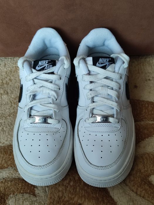 Кросівки Nike Air Force 1 Low. 37.5 розмір, з натуральної шкіри