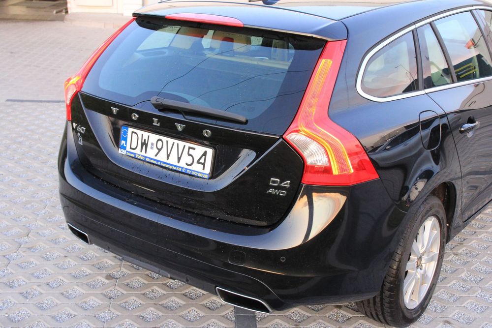 Volvo V60 Volvo V60 D4 AWD bezwypadkowy