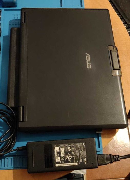 Portátil Asus X20S (12" - impressão digital - Webcam 180º)