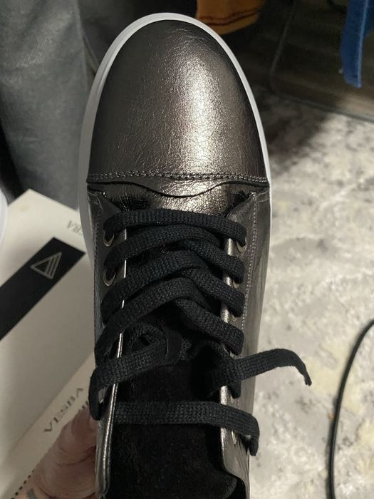 Продам взуття  нове