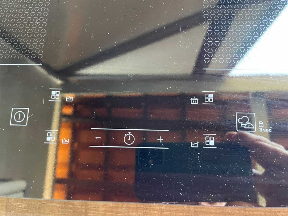 À venda: Placa de indução Hotpoint HQ2960S NE – 59 cm – 125€