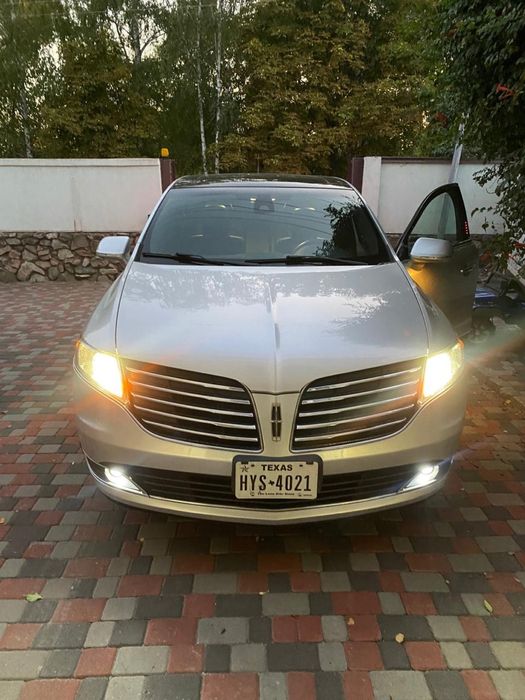 Lincoln MKT 2019 Limited Town Car