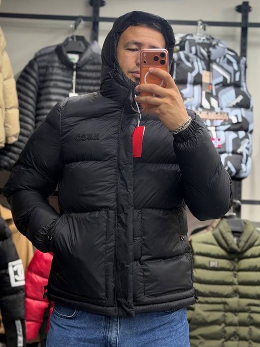 Пуховик Hugo Boss чорний Чоловіча куртка