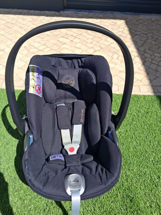 CYBEX Cadeira Cloud Z i-Size Black Plus (com redutor)