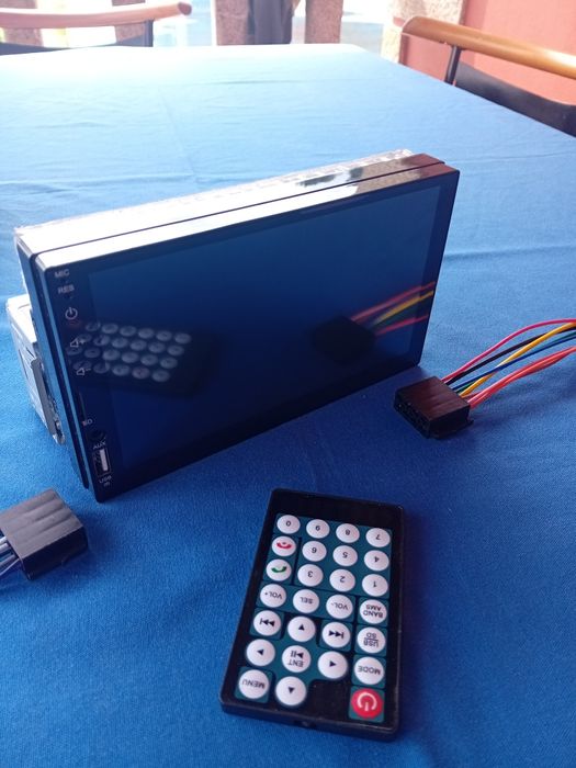Auto radio 1 din car play  con Gps Bluetooth