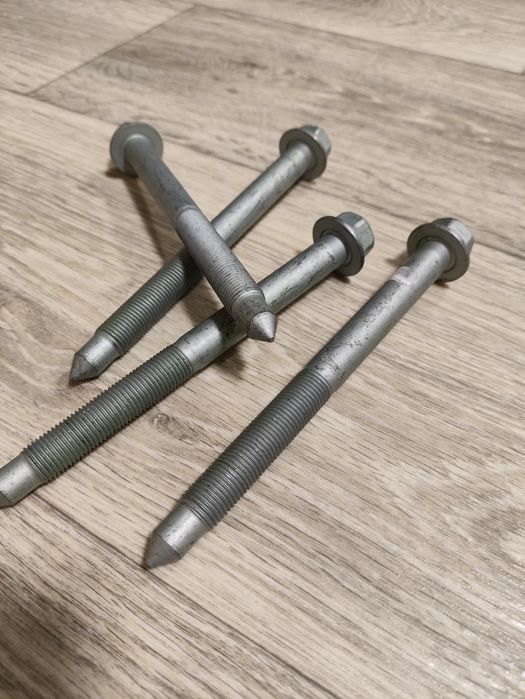 Болт Hyundai / Kia 626172Е100 Оригінал