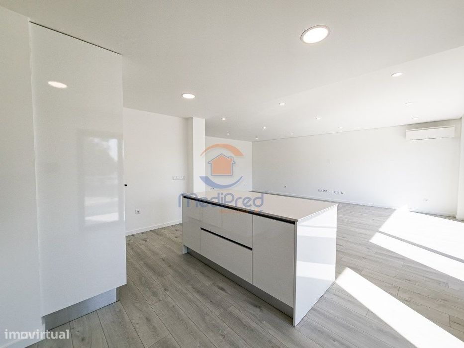 Apartamento T2 em construção - Montijo
