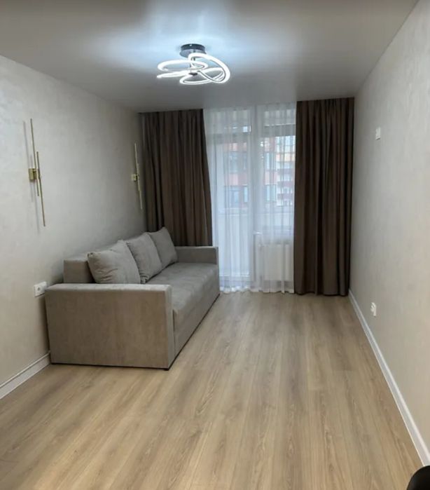 Продаж 1к квартири 34 кв. м на вул. Смакули