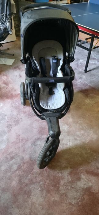 Carrinho de Bebé Chicco Activ3 – Excelente Estado