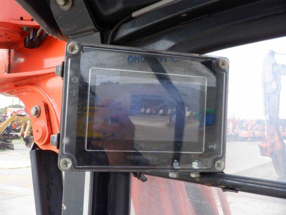 Гусеничний екскаватор HITACHI ZX20UR-5A