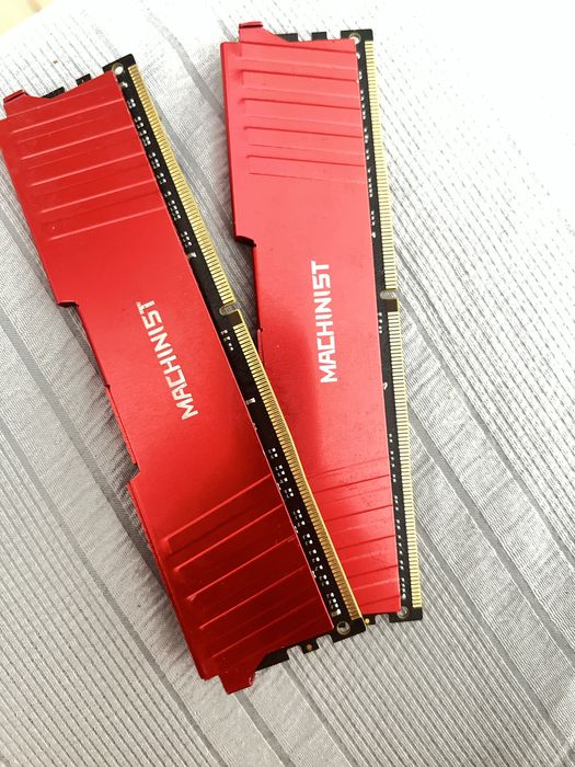 Продам оперативную память 2х8 DDR4