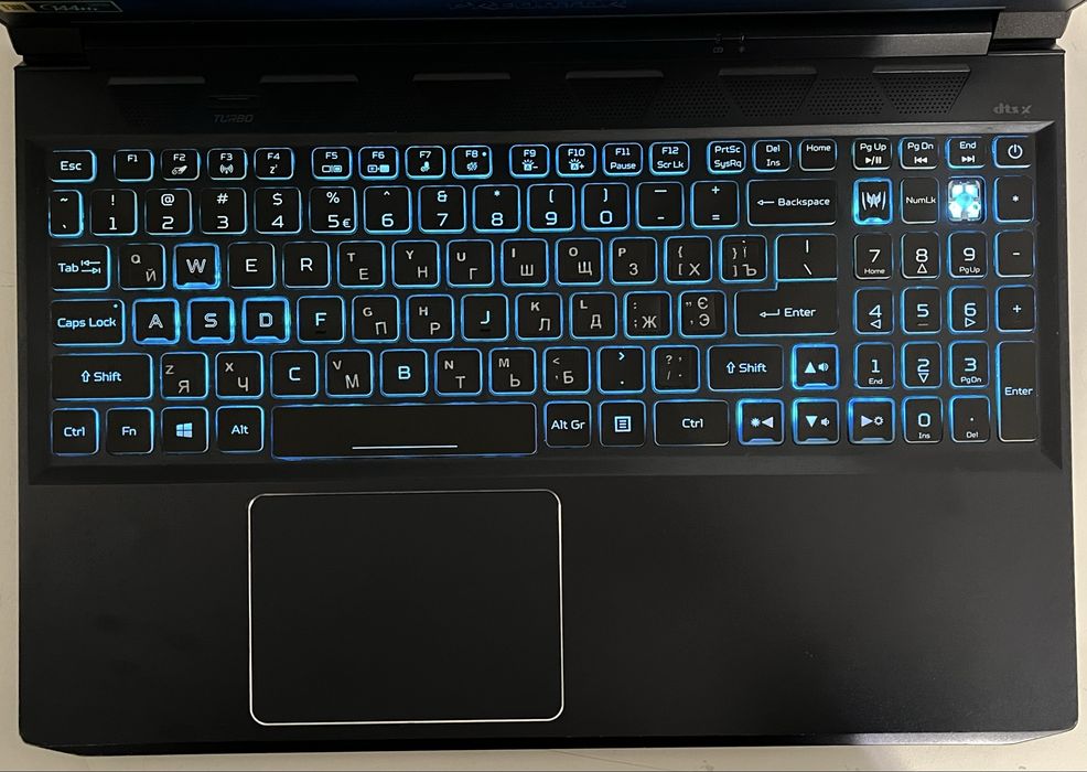 Acer Predator Triton 300 15.6” i7-11800H/32GB/512SSD/RTX3060/FHD 144Hz