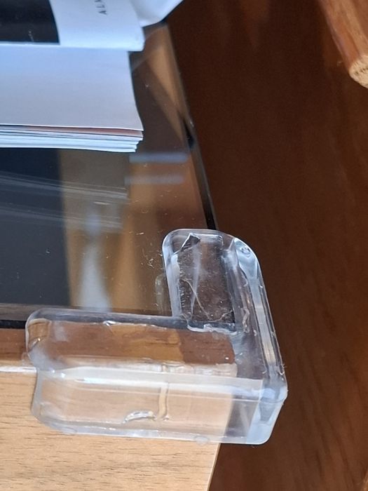 Segurança infantil : protectores porta e cantos  mesa