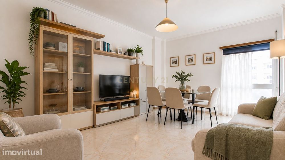 Apartamento T2 em Setúbal | Varanda, Elevador e Arrecadação