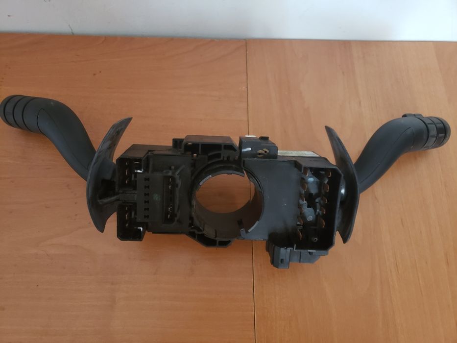 Підрульовий перемикач vw fox