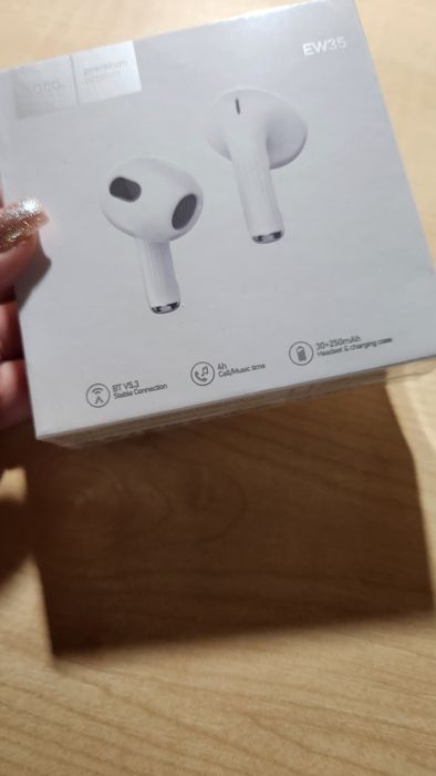 Бездротові навушники з мікрофоном в кейсі HOCO EW35 Білий